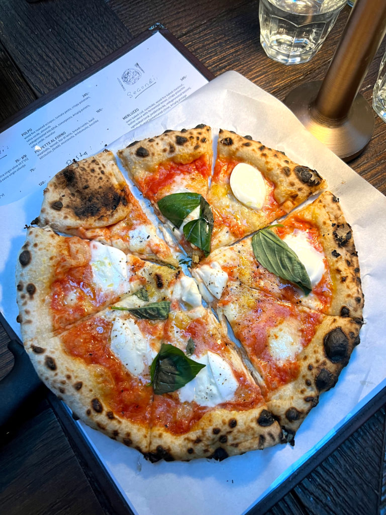 En pizza från Tavolo. 